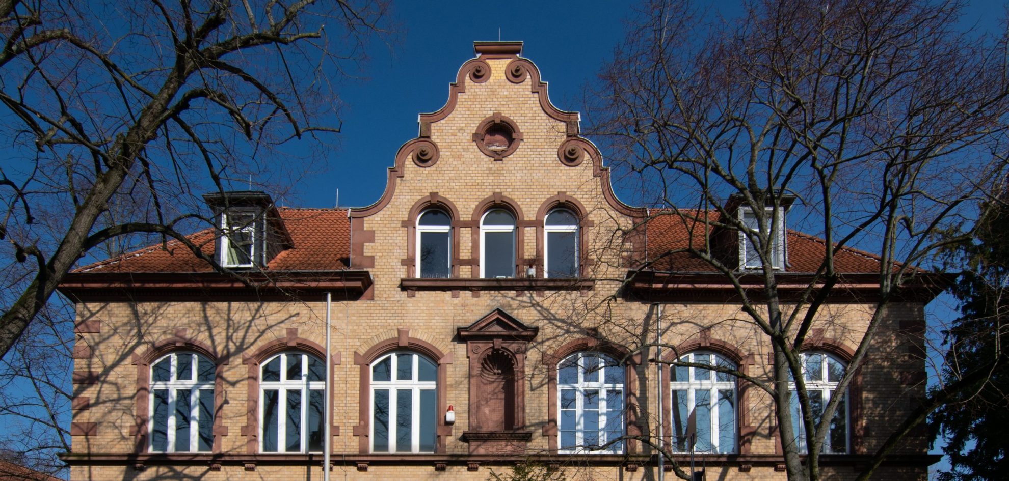 Über uns Selbstverwaltetes Jugendzentrum Fechenheim e.V.